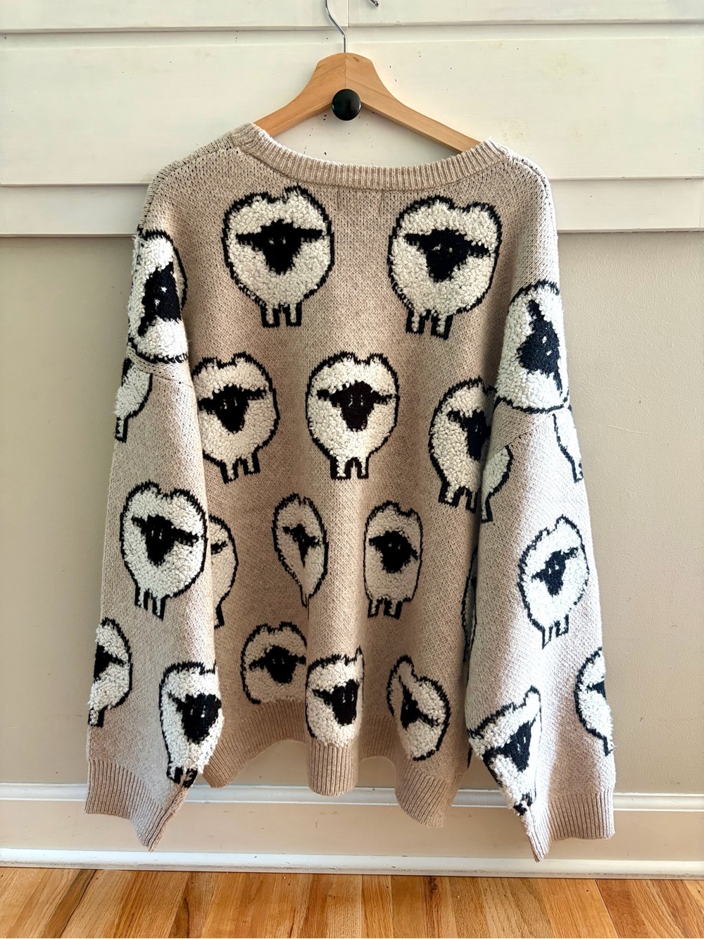 Woolrich x Target Sheep Print Pullover Crewneck Sweater Taupe Lamb Size XL - Picture 8 of 8